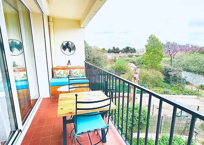 Apartment Chanzy Lumineux Cozy Avec Terrasse Narbonne